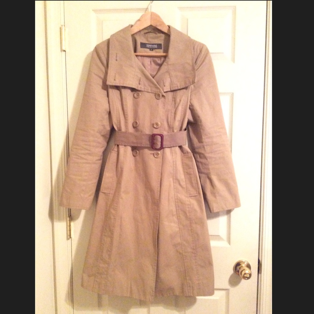 KENNETH COLE tan trench coat